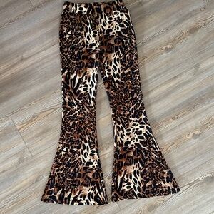 Leopard Print Flare Leggings